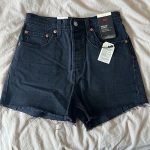 Levi’s rib cage shorts